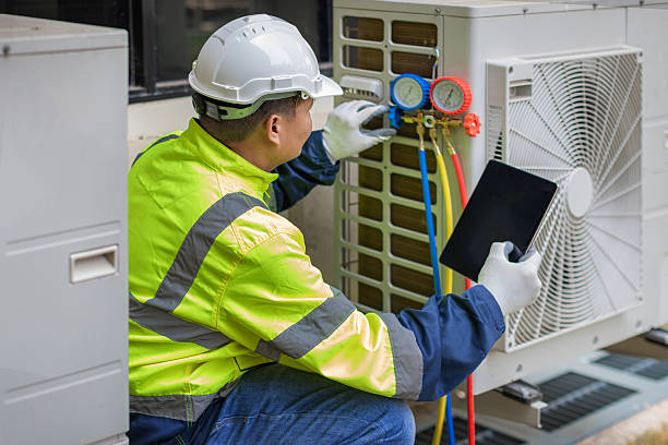 Professional Ductwork Repair technician working in Reeseville, WI